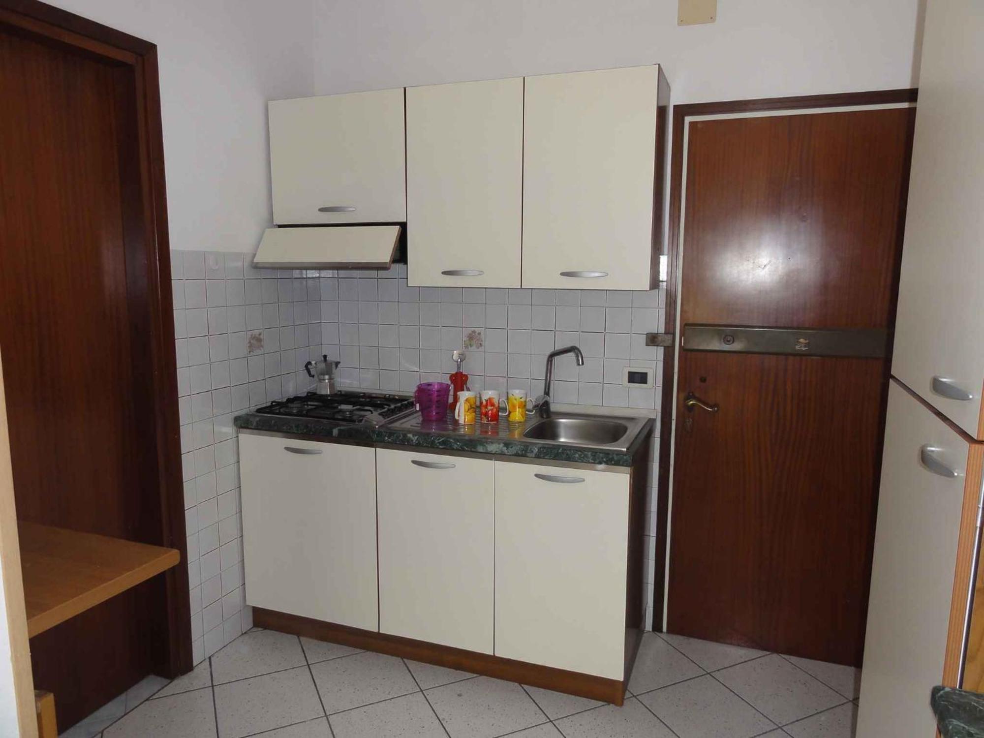 In 37068 Apartment *