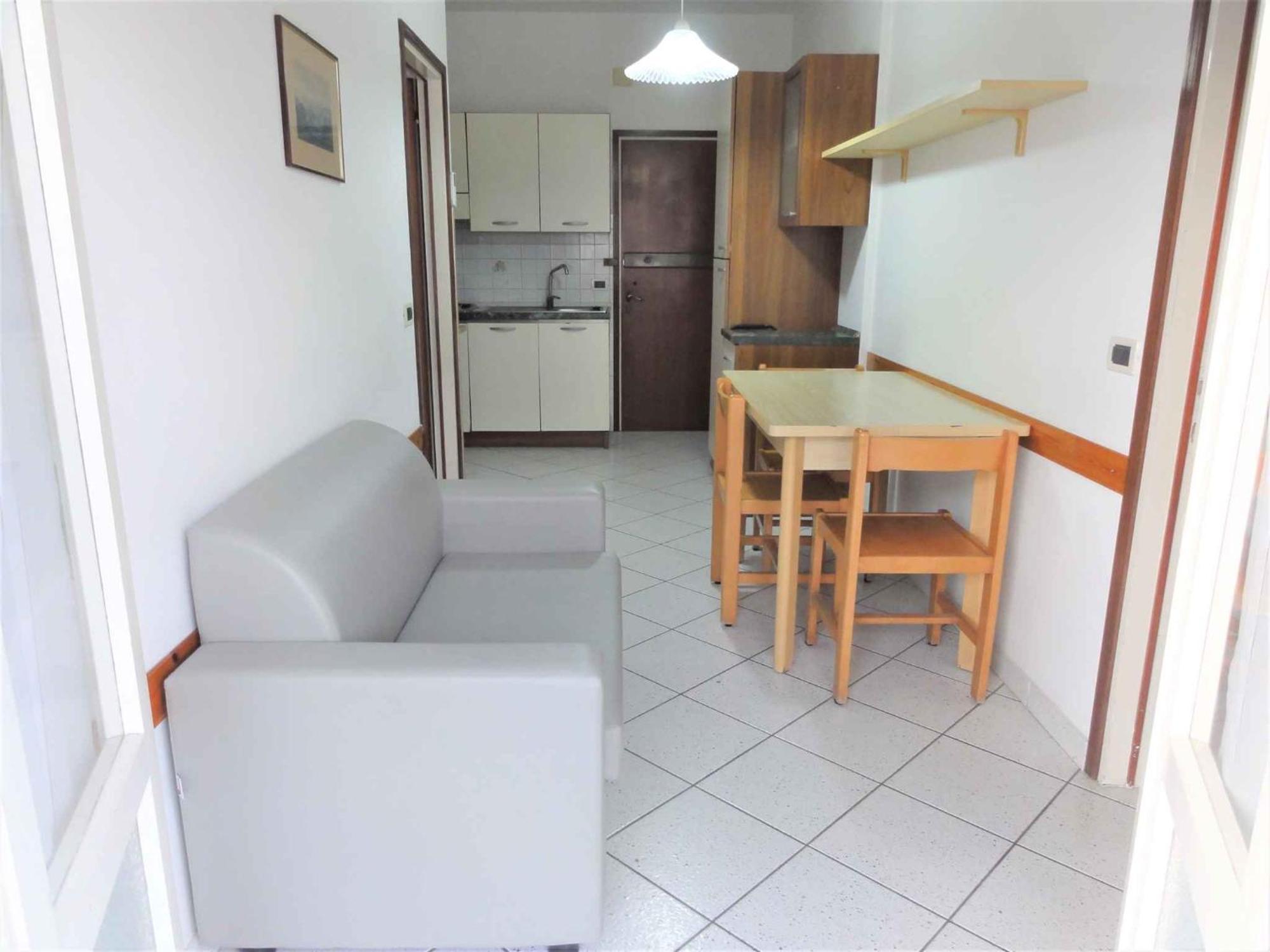 In 37068 Apartment *