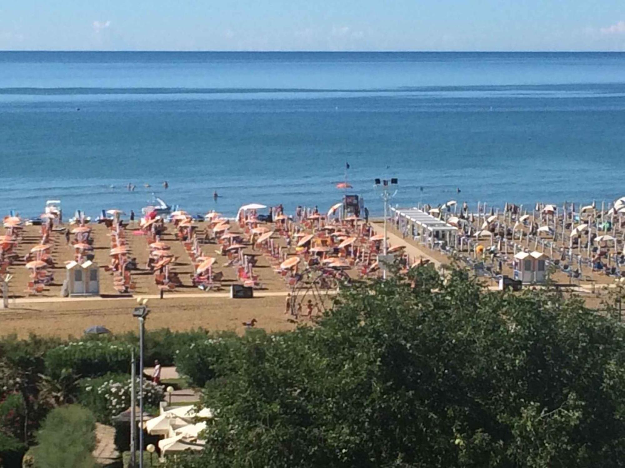 In 37068 * Bibione